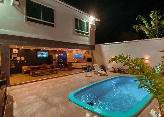 Casa com piscina privativa na Praia do Peró
